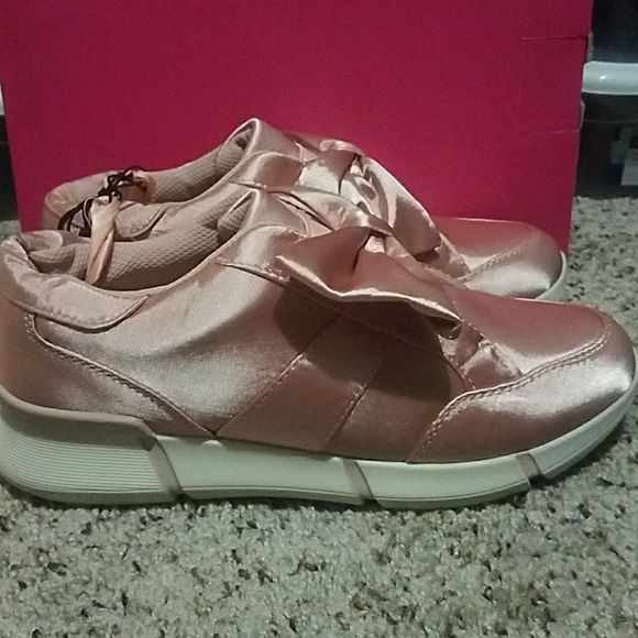 Limited Edition Pink Satin Bow Sneakers - Picture 3 of 6